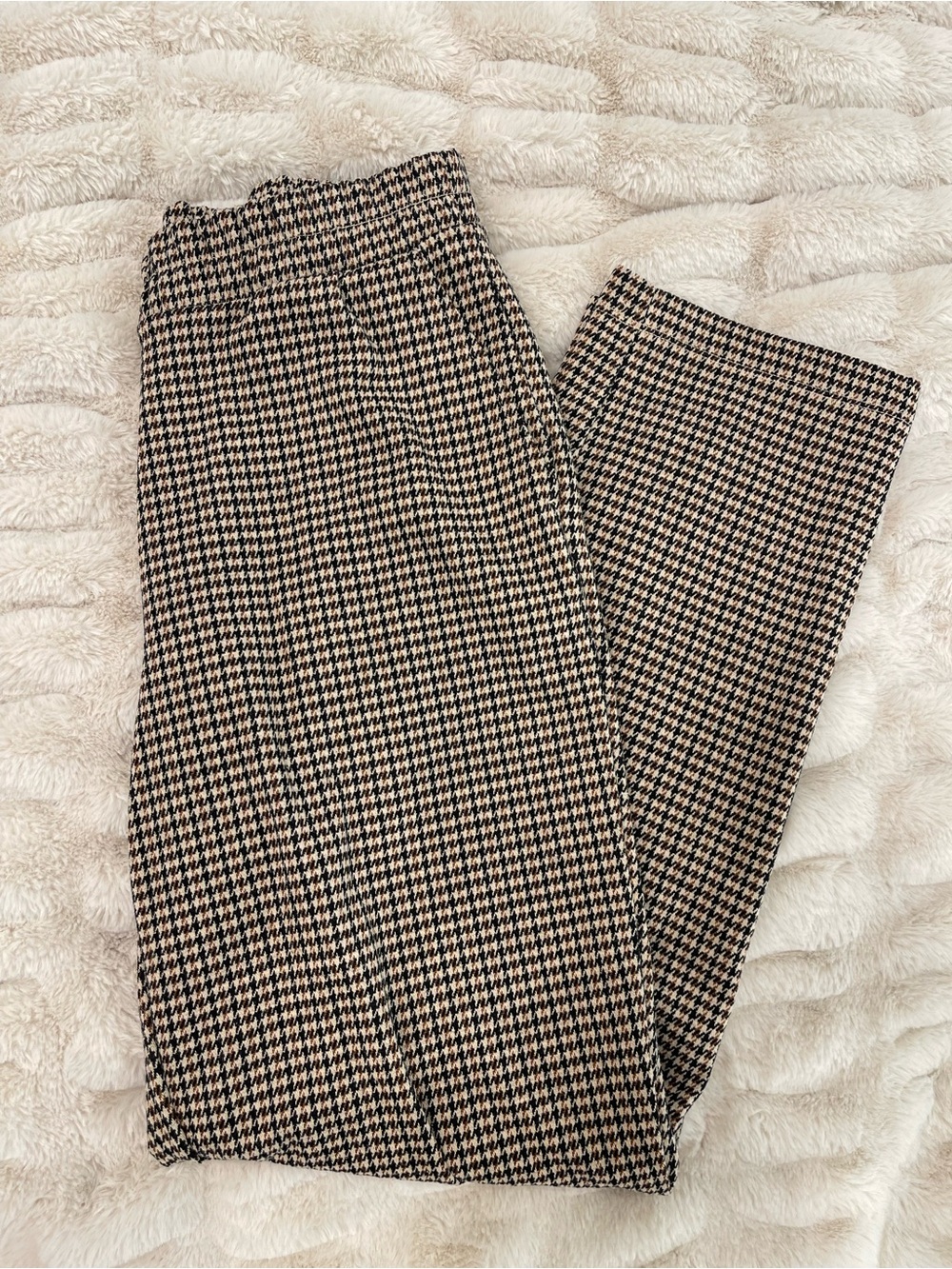Women’s High Rise Tapered Ankle Knit Pull On Pants